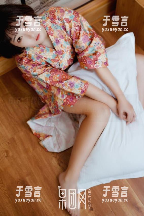 GIRLT果团网 - 在家也能“画风独特”，周妍希的精选图片太出彩