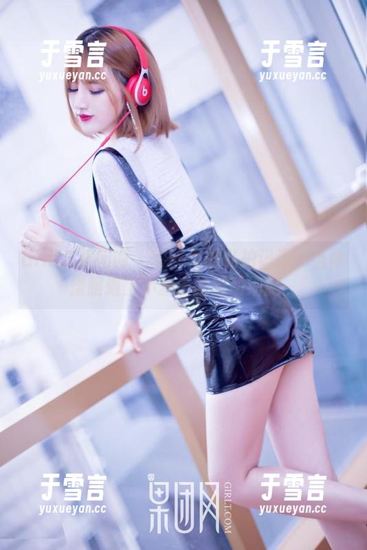 GIRLT果团网 - 酸酱兔的私拍记录：当体操服遇上不靠谱的运动细胞。