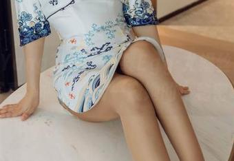 HuaYang花漾 – 下载Egg-尤妮丝Egg的写真，偶尔偷偷一窥她的小秘密吧！