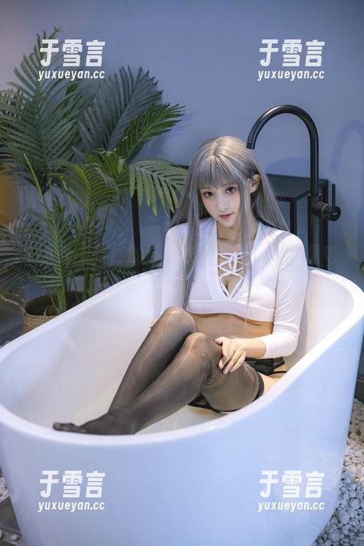Luisa_零纱的连体衣合集，全场都是电力炸弹，我盯着屏幕竟一时失语。