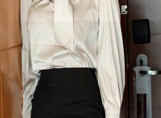 MFStar模范学院 – 看到艾希儿的制服写真合集，我开始思考人生选择…是去上班还是追梦？