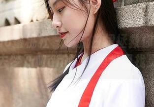 MiiTao蜜桃社 – 清新白裙拯救你的夏天，快去梦乃Mandy的网盘里找灵感。