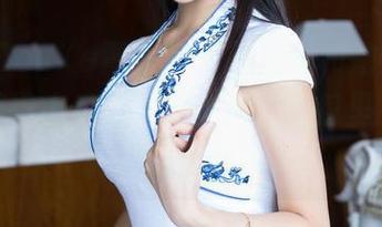 QingDouKe青豆客 – 杨上萱和她的连体衣能值得上私房一席之地，图包里的每一张都让我难忘。