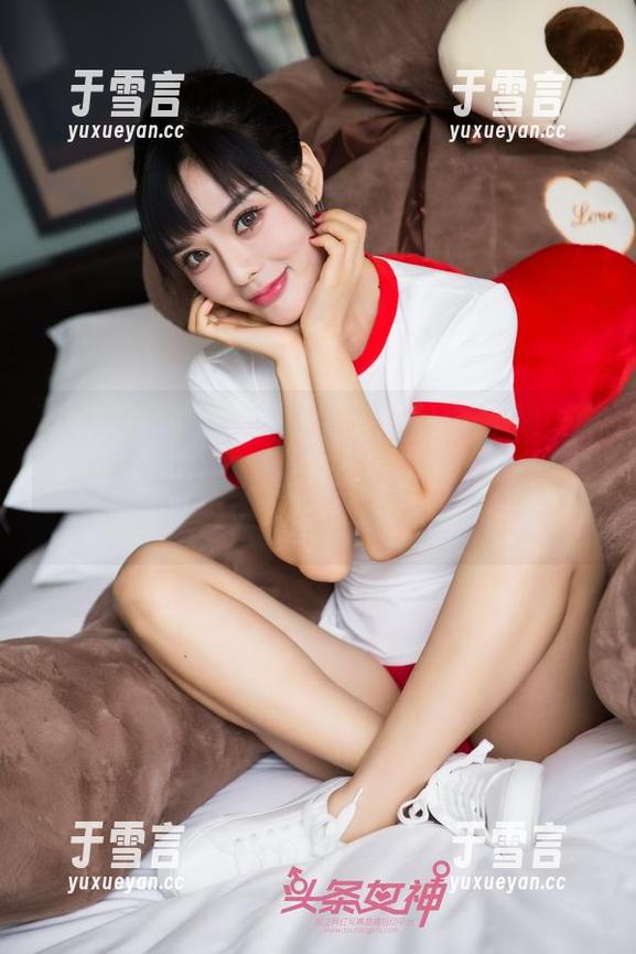 TouTiao头条女神-JennyR TouTiao头条女神 - JennyR把不知火舞演绎得淋漓尽致,高清写真集真不会让我心思跑偏嘛?