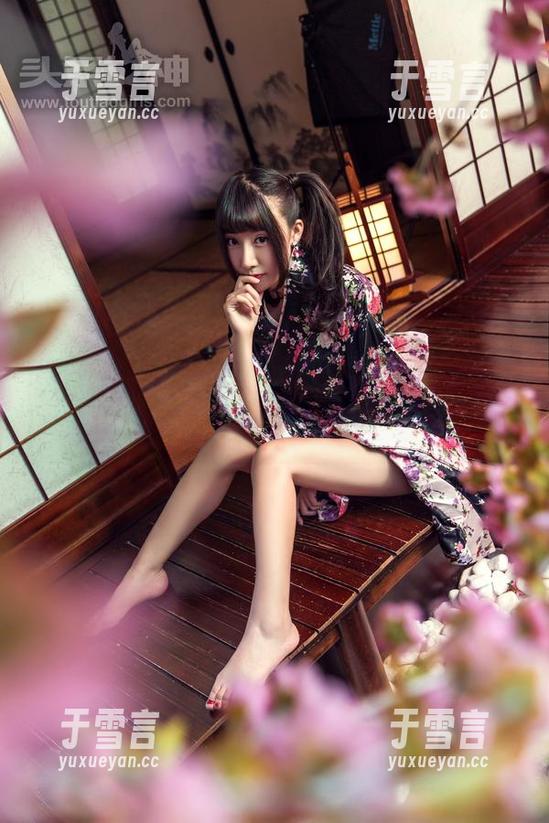 TouTiao头条女神 - 松果儿的圣诞作品：没有任何门槛，直接免费欣赏哦！