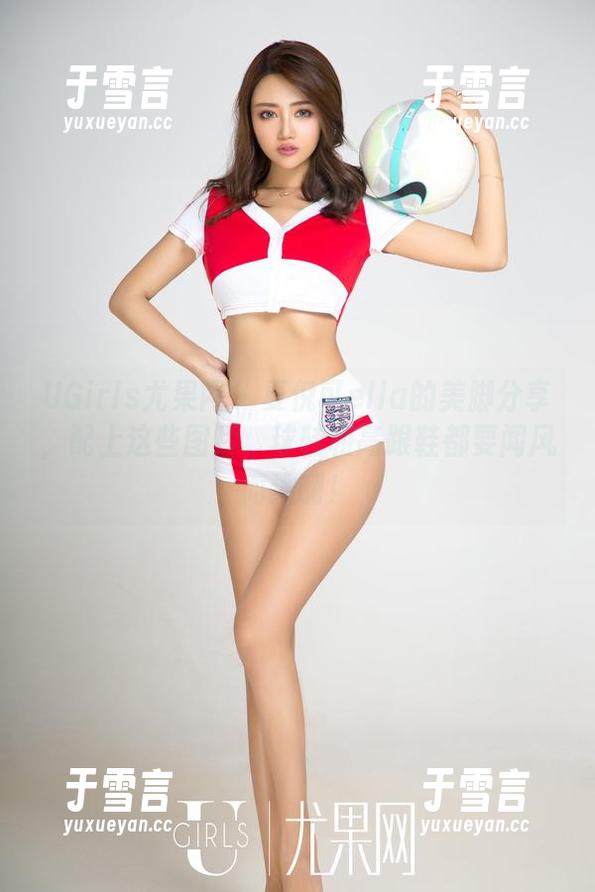 UGirls尤果网 - 夏倪可ella的美脚分享，配上这些图片，球鞋和高跟鞋都要闻风而逃啊！