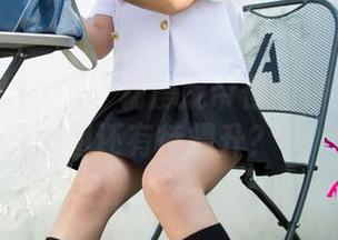 UGirls尤果网 – 杨漫妮带你看镂空—这美图还有待提升？