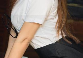 UGirls尤果网 – 打开蒋贝贝的私房页面，原图剧情尽在掌握