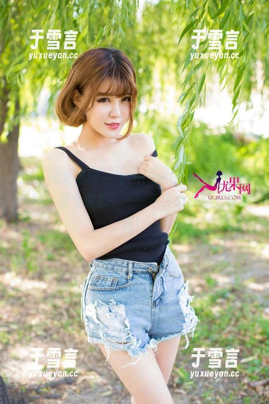 UGirls尤果网 - 飞Angelababy的私房美图，那个美脚……一不小心就想上前捧住！