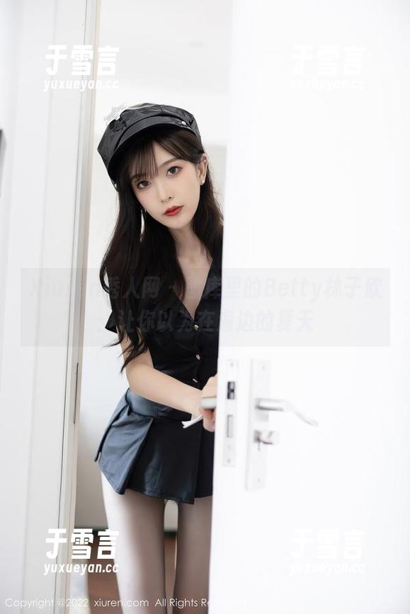 Xiuren秀人网-Betty林子欣 Xiuren秀人网 - 图库里的Betty林子欣:让你以为在海边的夏天
