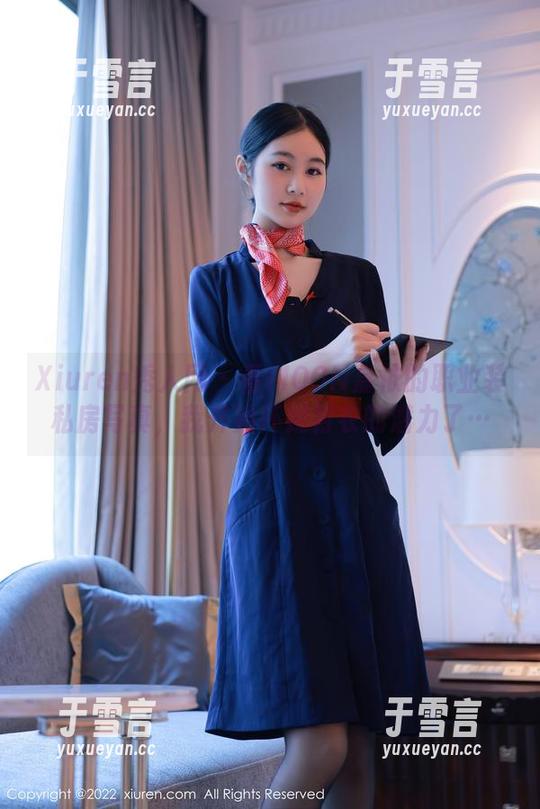 Xiuren秀人网 - 看MOON嘉依的职业装私房写真，我开始怀疑衬衣的潜力了…