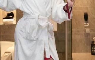 Xiuren秀人网 – 就这？伊一Moon的制服写真全集，颠覆你对板正的想象。