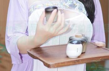 Xiuren秀人网 – 奶芙乔乔的皮衣探险：福利图集让你眼前一亮！