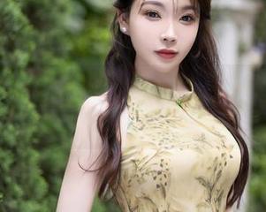 Xiuren秀人网 – 小逗逗经典制服图片，下载前记得深呼吸！