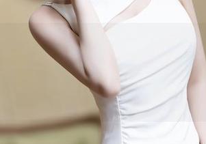 Xiuren秀人网 – 你能想象林文文yooki的自拍背后伎俩吗？这张图片分享给你挑战下眼力！