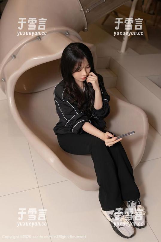 Xiuren秀人网 - 果果Nikki带来的女友图册，虽没女朋友，心里也暖暖哒。