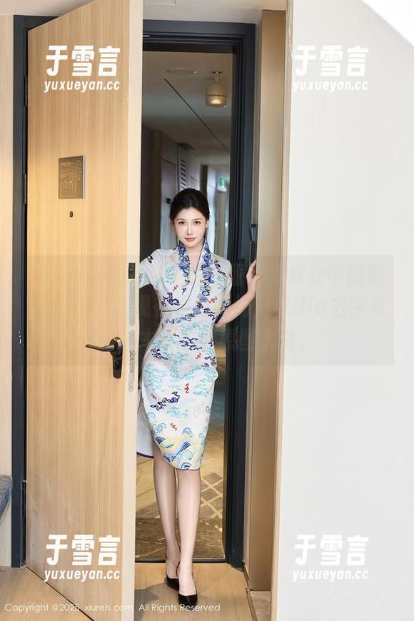 Xiuren秀人网 - 每一张都是修女中的时尚icon，我现在只想用绮里嘉Ula名字命名一本杂志。原图太赞。