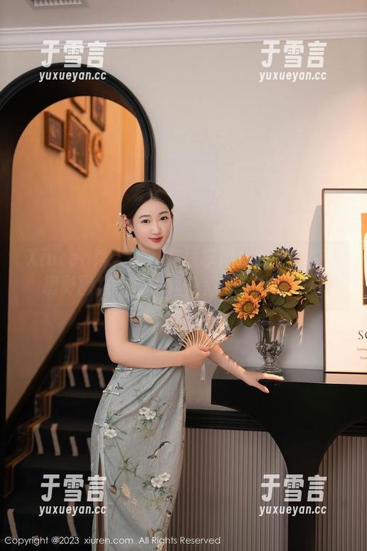 Xiuren秀人网 - 在线享用金纯一的校园摄影图集，每个角落都好像有棵树！