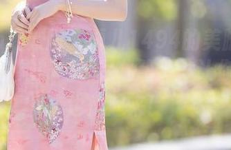 Xiuren秀人网 – 雨儿1494的美脚课程：免费分享她的“裸足秘籍”，让你的脚趾也燃起来！