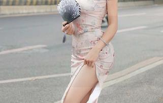 Xiuren秀人网 – 黄可Christine出品，图包里的女孩们一个个都那么真实，让我想，要不要也试试这种风格？