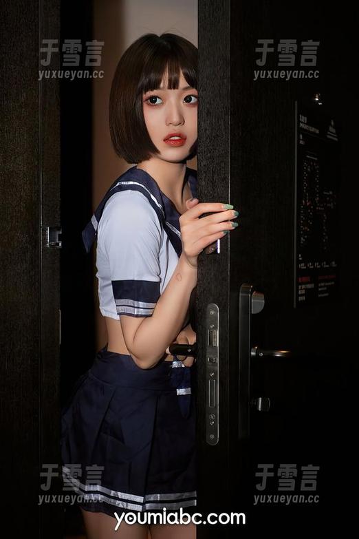YouMi尤蜜荟 - 小热巴在线，东欧铁骑与我家小猫的八卦聊了一个下午！