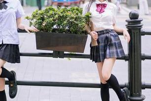 YouMi尤蜜荟 – 哎呀，是小逗逗的黑色全集上线了，快下载吧，不然我会很伤心哦。