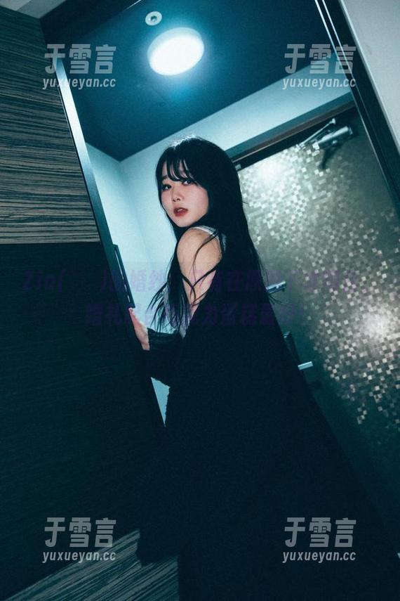 Zia(지아)的婚纱：只有在原图下才明白，婚礼配合巧克力蛋糕最好！