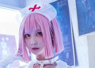 在izumi泉桃子写真里找妹妹：下载只需一瞬，其实等我下完应用她可能都给我摆下一dozen姿势了！