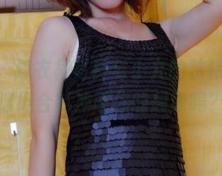 pans – 连衣裙写真与小九的独特气质，这组合能冲破你的想象吗？