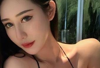 微密圈 – 不爱笑的赛琳的裸足分享——很多事情真的不需要想太多，哈哈！