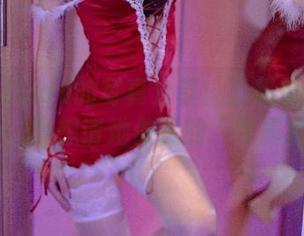 余多多Dudu的写真分享：当秘书成了时尚icon，真想请她做我的“专属助手”！