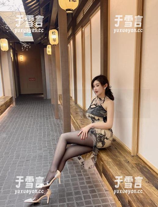 微密圈 - 周妍希作品集：当黑丝和琴键的碰撞让乔治•巴顿都想请假！