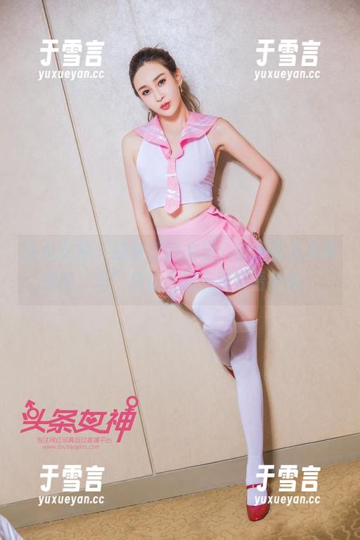 头条女神 - 或许我是偏见，但这图集里钟晴的“风”总让人想下载再看两遍。