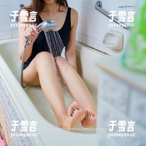 如月灰的福利写真，源赖光B又一次把我们拉入干货满满的奇妙地带！