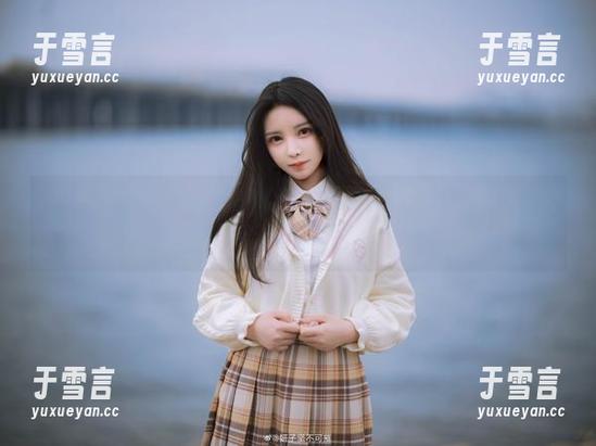 妍子坚不可摧无圣光版《新世纪福音战士》：腹肌与机甲，谁更顶？