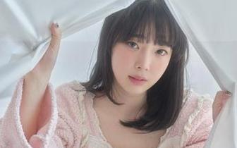 来吧，福利图片集合！看姜仁卿(강인경)在浴缸里的悠闲时光！