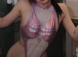 小女巫露娜的烟影如画，赶紧来看原图里的迷雾！我可能失去理智了，但画面太美不想走开。