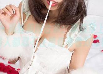 尤果网 – 黑丝美图合集：李焱穿上这双腿，路人都忍不住想借着看双眼镜？