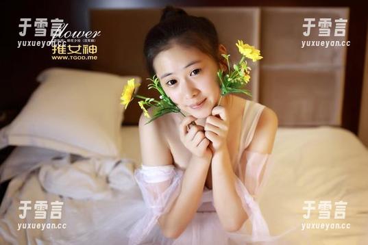 推女神 - 随徐妍馨Mandy畅游泳池，私拍资源别有洞天！