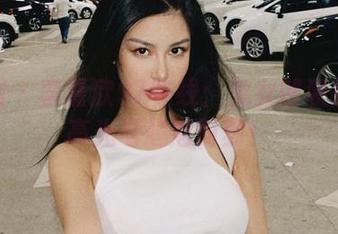 微密圈 – 李嘉欣97在线：兔女郎装扮中的高光与尴尬时刻！