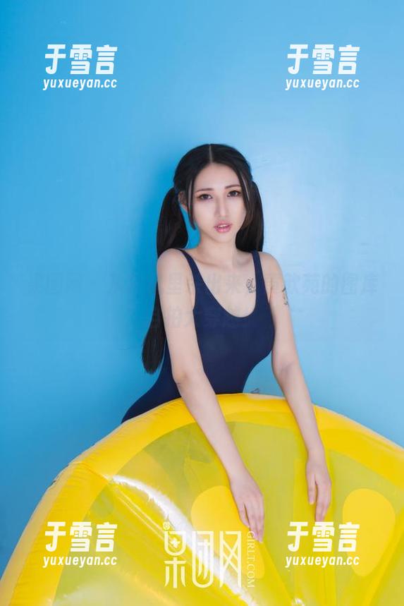 果团网 - 从相机里杀出来，黄歆苑的图库自拍大穿越！