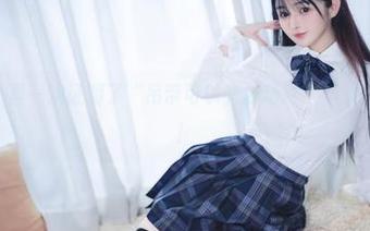 桜井宁宁，再一次证明了“吊带可以有多精彩”，来，免费下载！