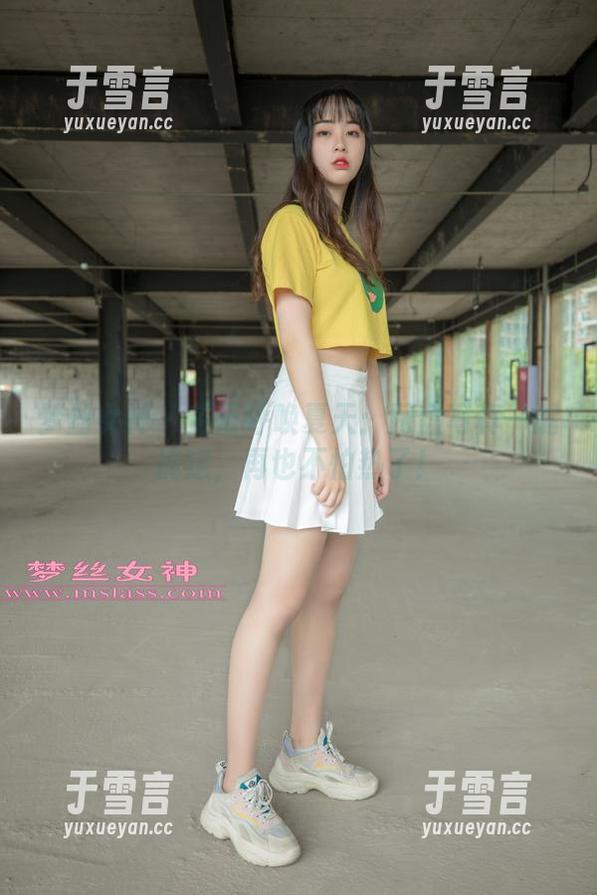 梦丝女神 - 芷蕾呼唤夏天：网盘写真一键搞定，再也不怕热了！