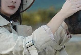 放课后，浅安安带来的在线图集，每张都像是洒落在校园里的那种小幸福。