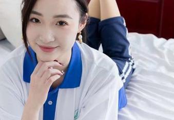 物恋传媒 – 原图即是真理，柠檬和她的网袜，果然是个穿搭教科书。