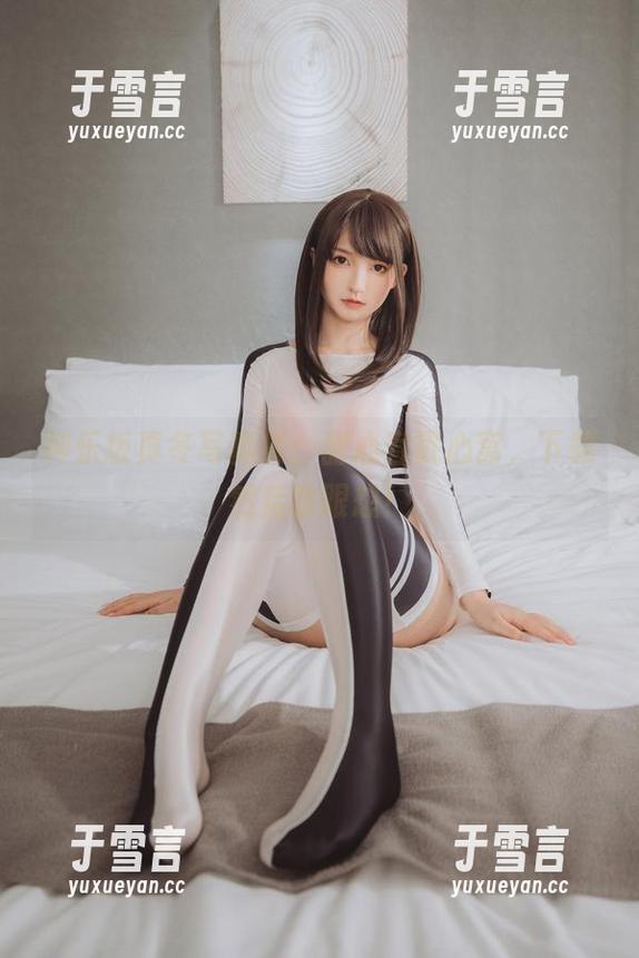 神乐坂真冬写真集：甜心直戳心窝，下载然后眯眼想！