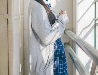 神楽坂真冬泳衣原图真厉害，分享出来让人沉默不言了