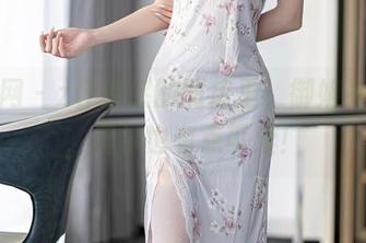 秀人网 – z杯悠悠的图库里，御姐不光炸，偶尔也有点可爱！