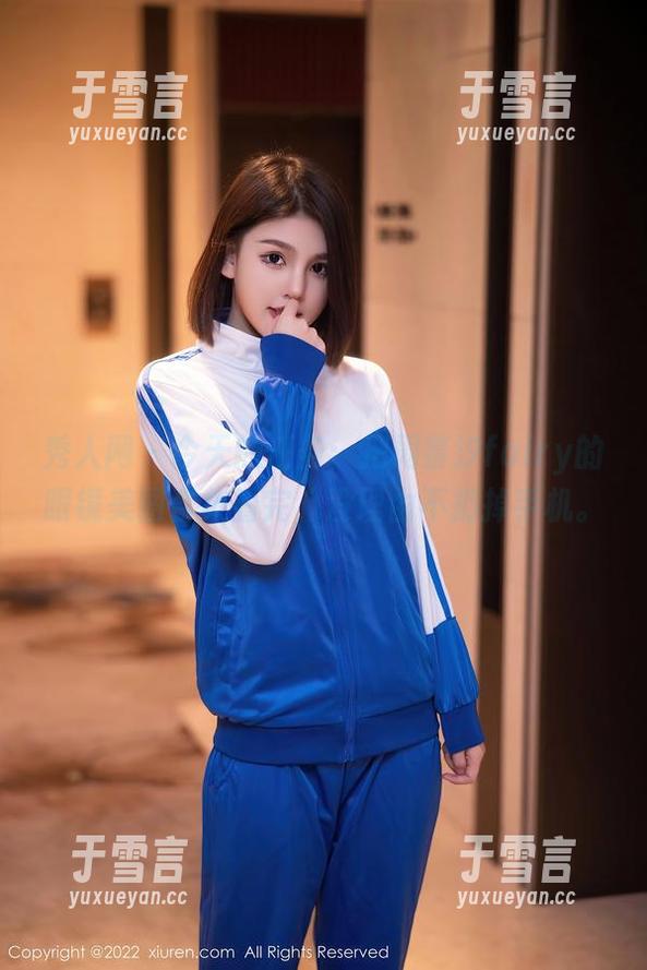 秀人网 - 今天的任务：把周慕汐fairy的眼镜美图合集看完，没理由不扔掉手机。