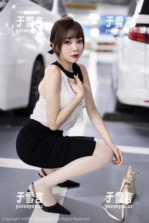 秀人网 - 虽然是高跟鞋，可我心里在打摆子——考拉Koala的写真解析